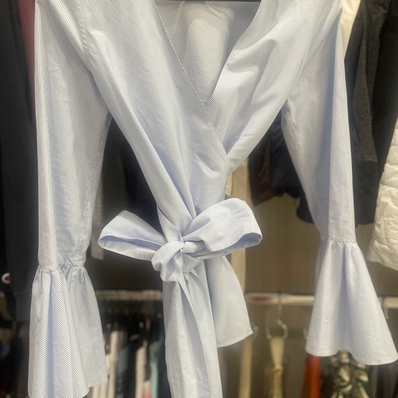 Blue and white Ann Mashburn wrap tie blouse - Picture 6 of 6